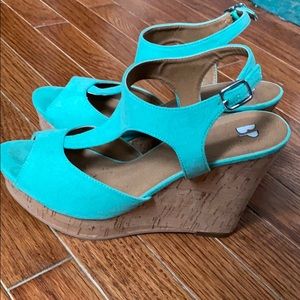 BP suede teal mint t-strap wedge 8.5
